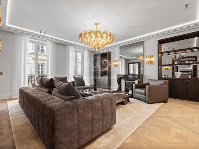 Vente Appartement 5 pièces 163 m2 Paris 1er