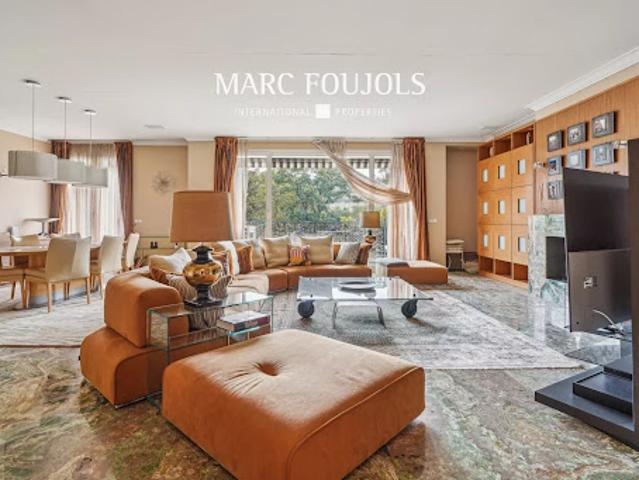 Vente Appartement 5 pièces 164.57 m2 Paris 16ème