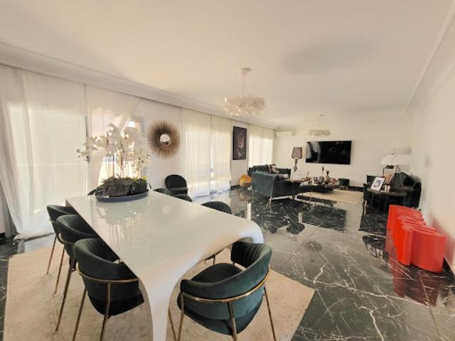 Vente Appartement 5 pièces 166 m2 Marseille 8ème