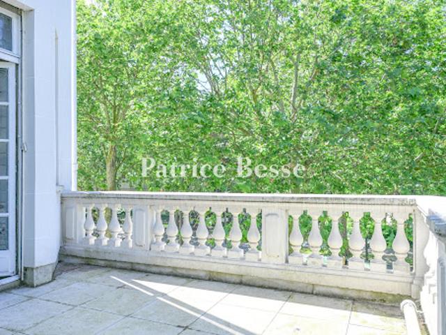 Vente Appartement 5 pièces 167 m2 Paris 16ème