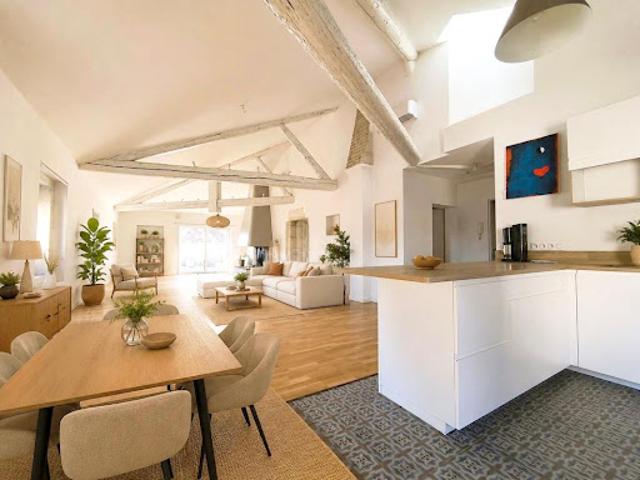 Vente Appartement 5 pièces 171 m2 Nimes