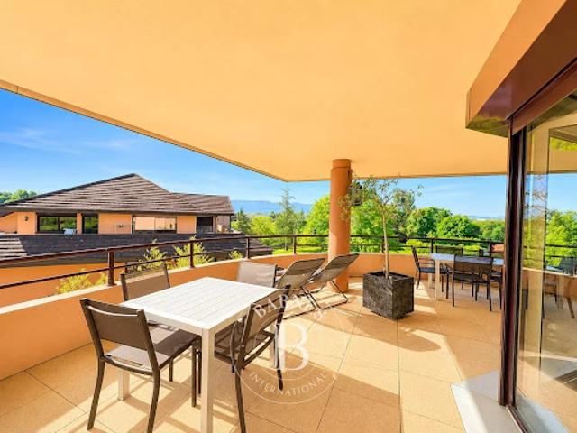 Vente Appartement 5 pièces 171 m2 Prévessin Moëns