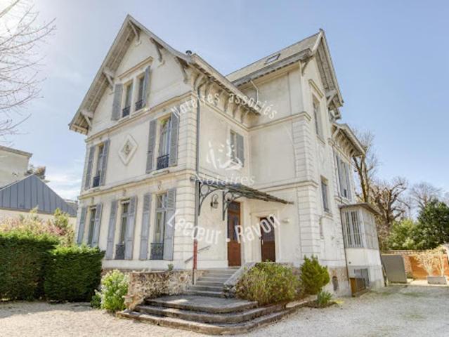 Vente Appartement 5 pièces 171 m2 Versailles
