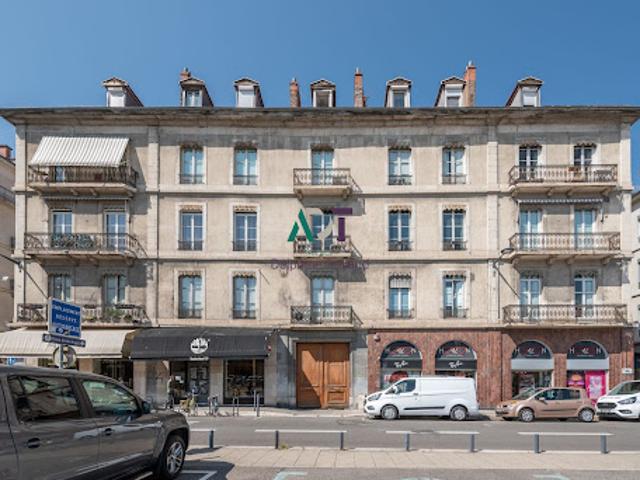 Vente Appartement 5 pièces 174.44 m2 Grenoble