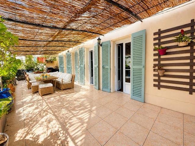 Vente Appartement 5 pièces 174 m2 Hyeres