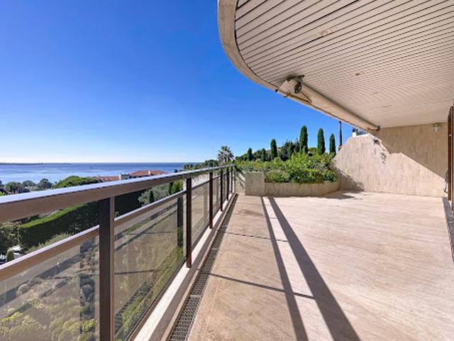 Vente Appartement 5 pièces 181.4 m2 Cannes