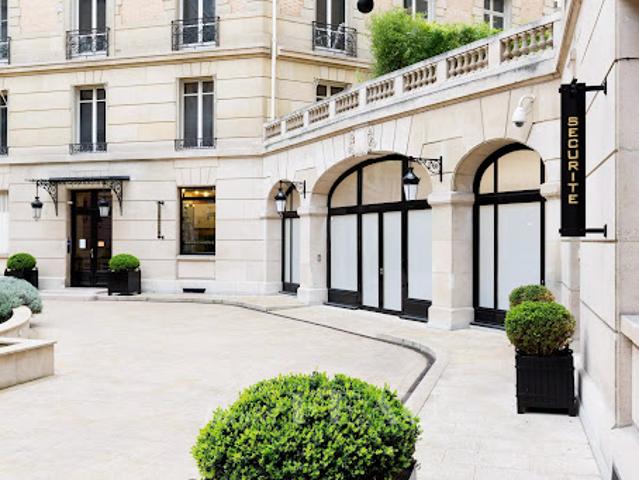 Vente Appartement 5 pièces 186.5 m2 Paris 8ème