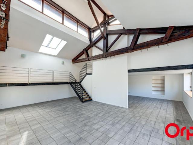 Vente Appartement 5 pièces 187 m2 Sathonay Camp