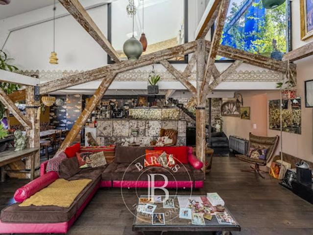 Vente Appartement 5 pièces 189 m2 Paris 19ème