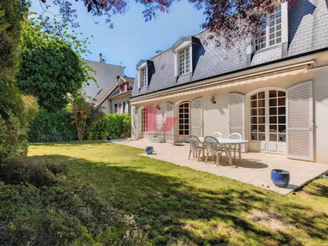 Vente Maison 5 pièces 191.9 m2 Vanves
