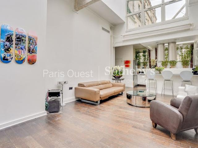 Vente Appartement 5 pièces 194 m2 Paris 18ème
