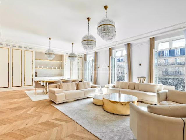 Vente Appartement 5 pièces 196.72 m2 Paris 8ème