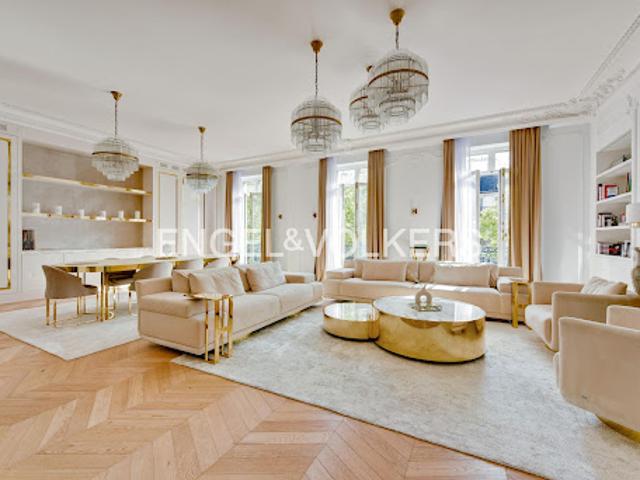 Vente Appartement 5 pièces 197 m2 Paris 8ème