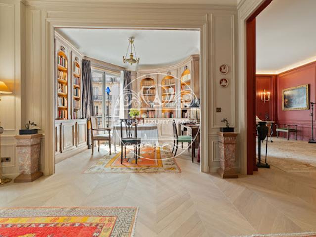 Vente Appartement 5 pièces 199.67 m2 Paris 16ème