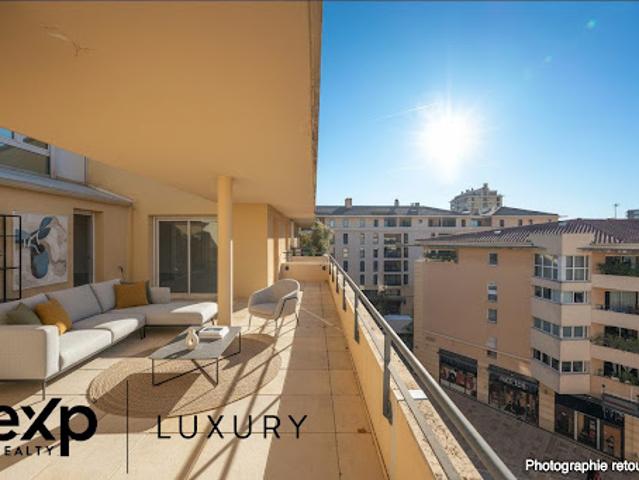 Vente Appartement 5 pièces 201.68 m2 Aix en Provence