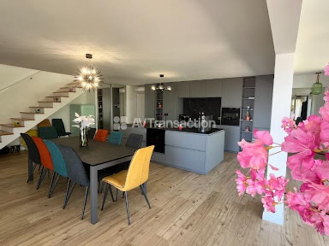 Vente Duplex 5 pièces 220 m2 Ajaccio