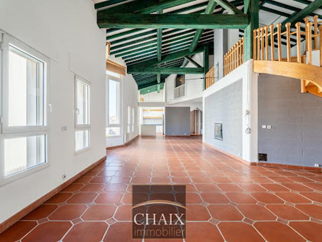 Vente Appartement 5 pièces 220 m2 Aubagne