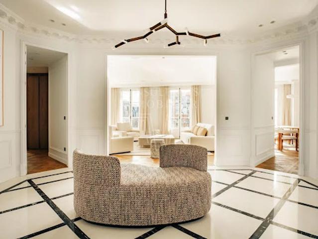 Vente Appartement 5 pièces 222 m2 Paris 16ème