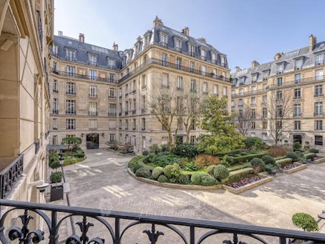 Vente Appartement 5 pièces 224.57 m2 Paris 8ème