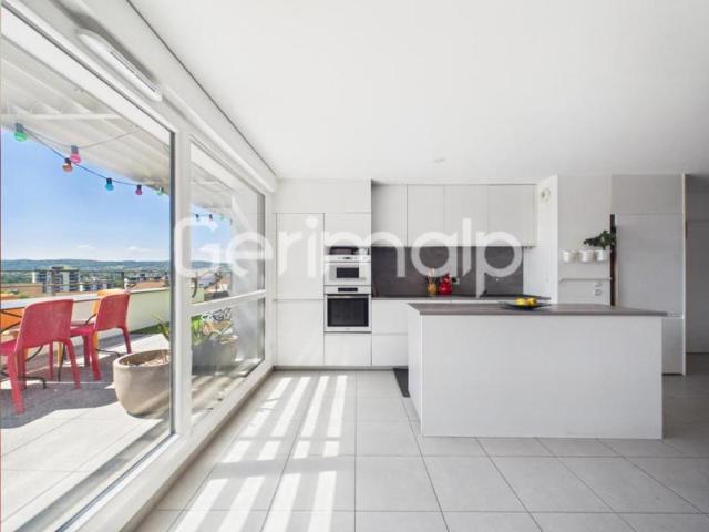 Vente Appartement 5 pièces + cuisine 115 m² 599 000
