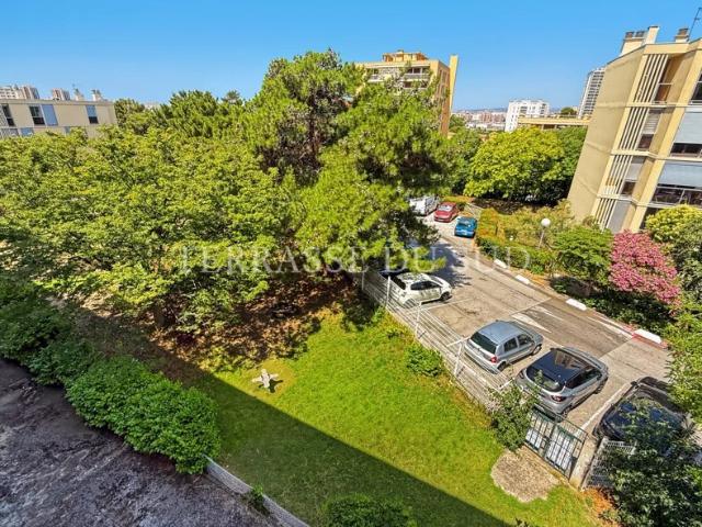 Vente Appartement 5 Pièces de 75 m2 LC avec Balcons et Cave Saint Loup Marseille 10