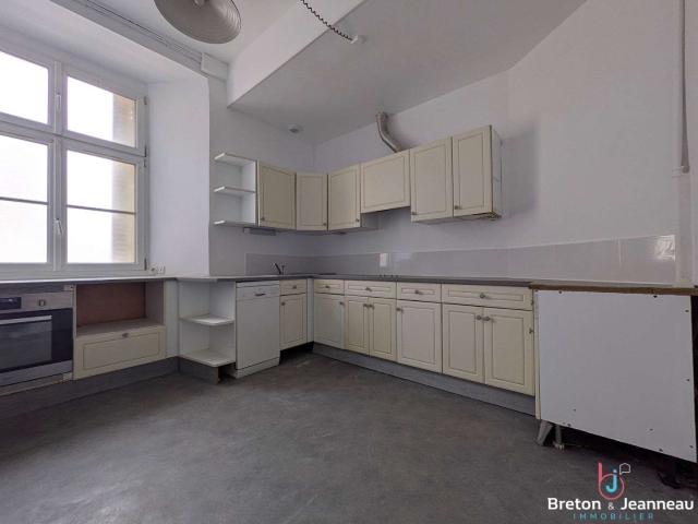 Vente appartement 5 pièces Évron 53