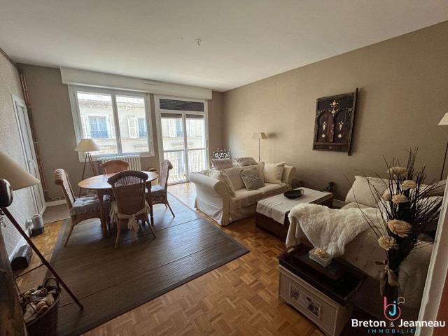 Vente appartement 5 pièces Laval 53