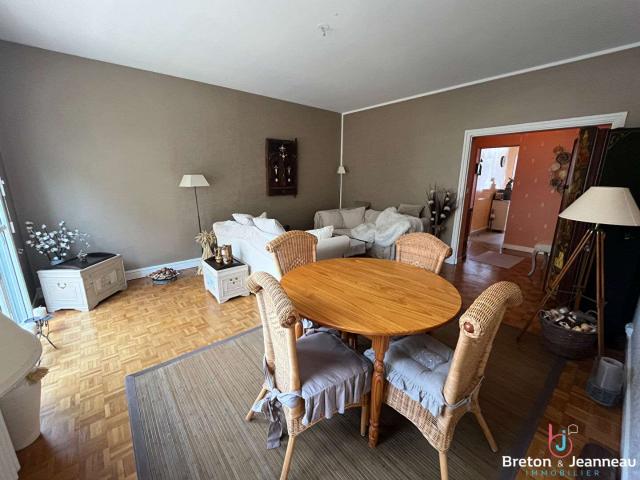 Vente appartement 5 pièces Laval 53