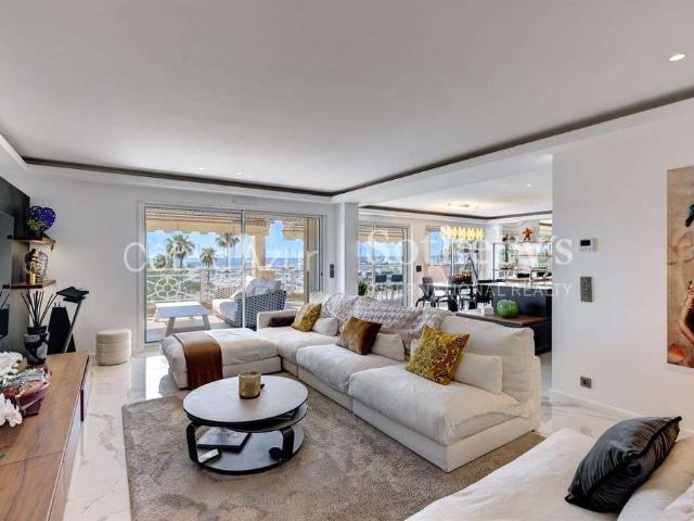 Vente appartement 5 pièces Le golfe juan 06