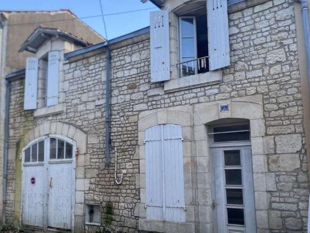 Vente appartement 5 pièces Luçon 85