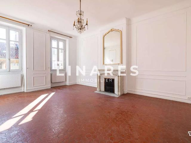 Vente appartement 5 pièces Marseille 8e 13