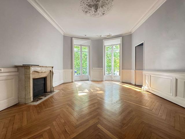 Vente appartement 5 pièces Nantes Centre Ville 44