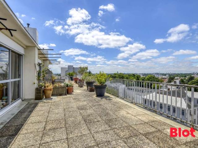 Vente appartement 4 pièces Nantes Rond Point de Paris Blanche de Castille 44