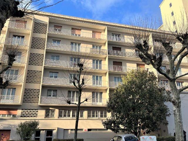 Vente appartement 5 pièces Nantes Rond Point De Rennes 44