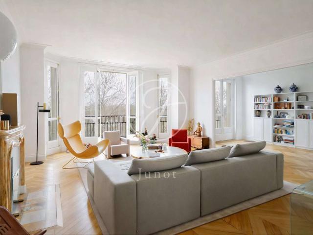 Vente appartement 5 pièces Paris 7e 75