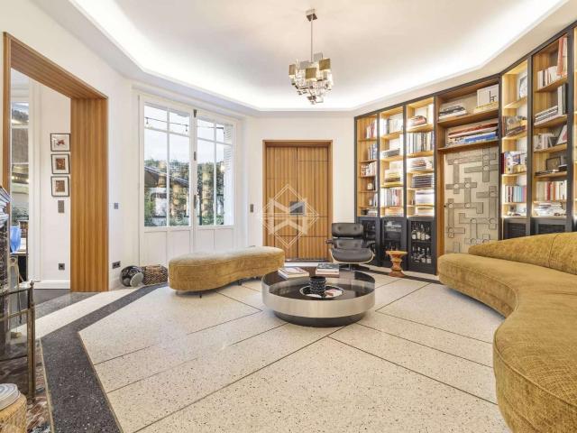 Vente appartement 5 pièces Paris 8e 75