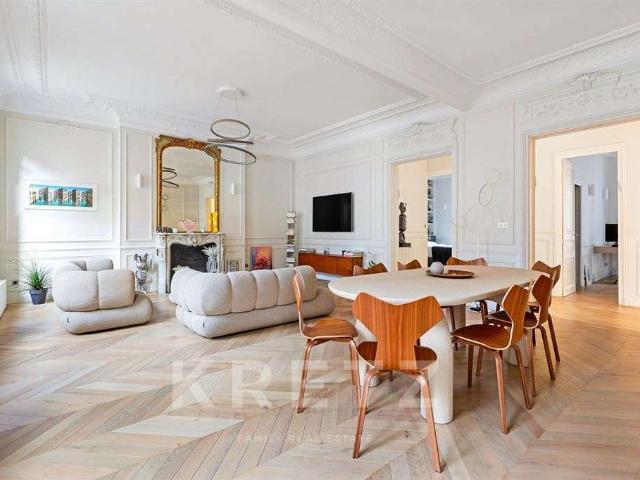 Vente appartement 5 pièces Paris 8e 75