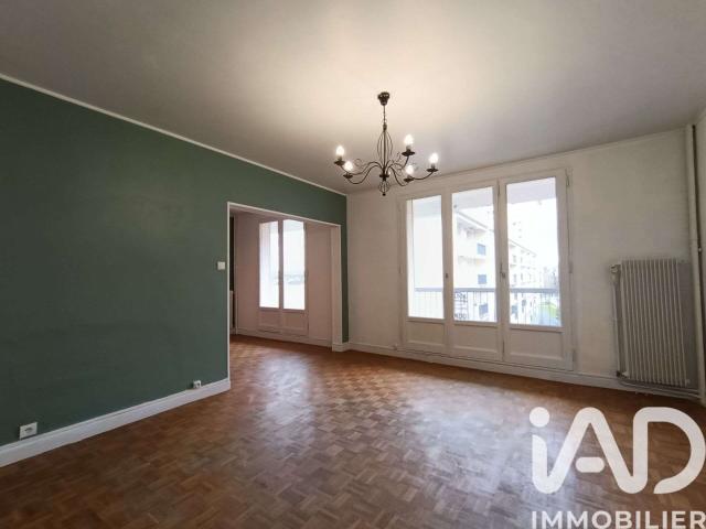 Vente appartement 5 pièces Prix lès Mézières 08