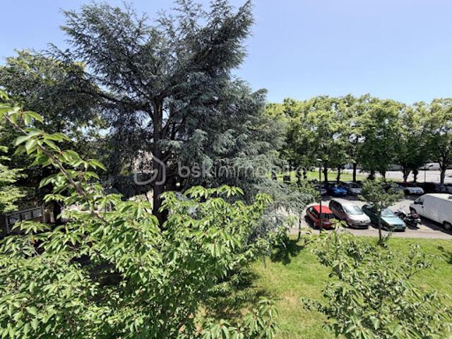 Vente Appartement 6 pièces 84.4 m2 Tours