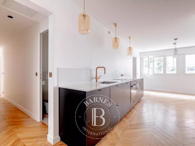 Vente Appartement 6 pièces 92.71 m2 Paris 14ème