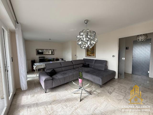 Vente Appartement 6 pièces 103 m2 Melun