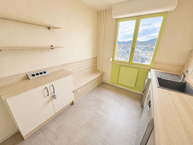 Vente Appartement 6 pièces 106.18 m2 Clermont Ferrand