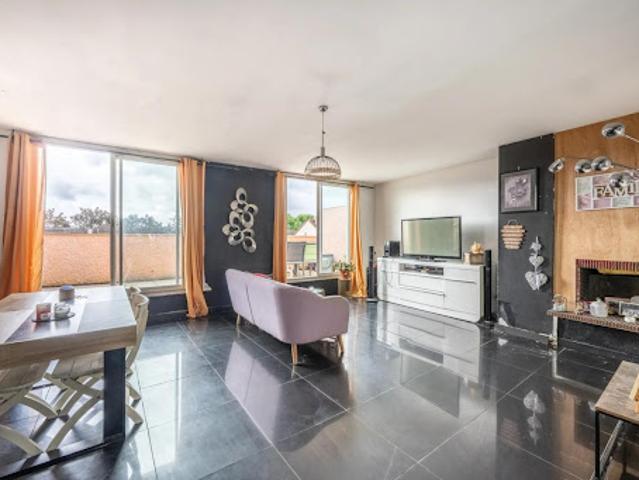 Vente Appartement 6 pièces 108 m2 Cergy