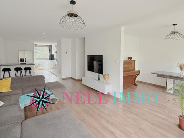 Vente Appartement 6 pièces 118.54 m2 Salon de Provence