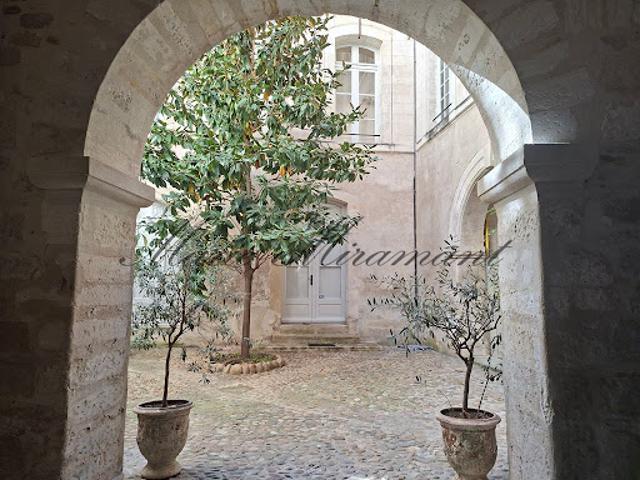 Vente Appartement 6 pièces 128 m2 Avignon