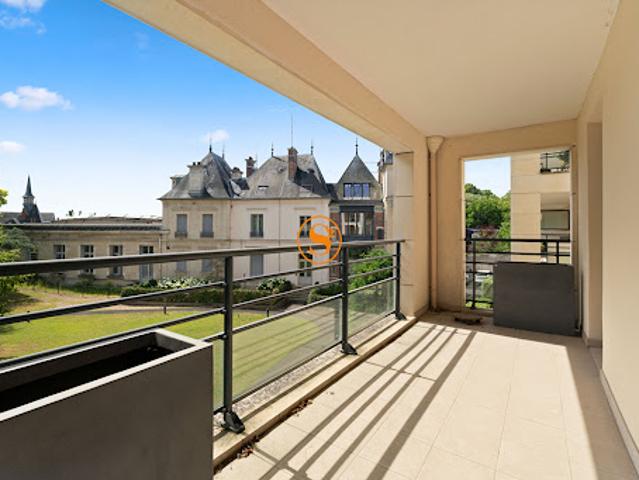 Vente Appartement 6 pièces 129.7 m2 Senlis