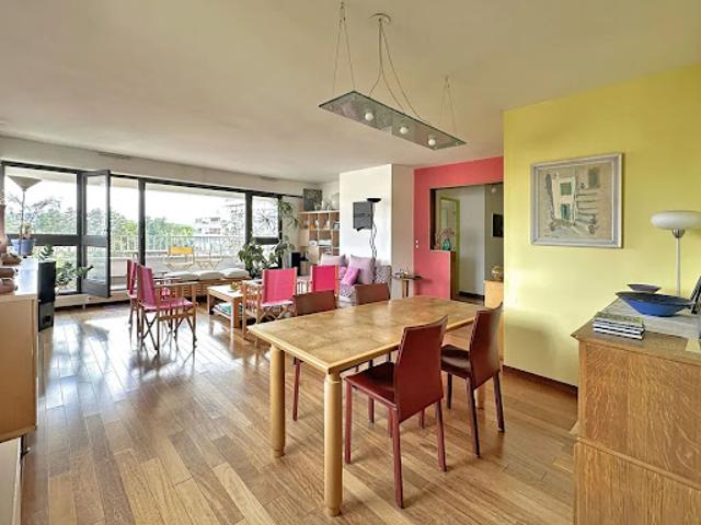 Vente Appartement 6 pièces 134.8 m2 Nanterre