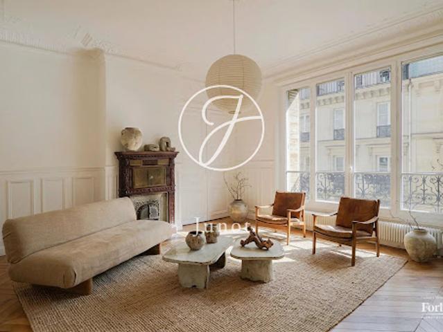 Vente Appartement 6 pièces 137.17 m2 Paris 10ème