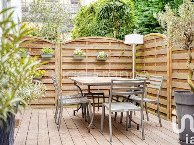 Vente Triplex 6 pièces 149 m2 Courbevoie