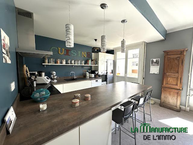 Vente Appartement 6 pièces 140.14 m2 Saint Etienne